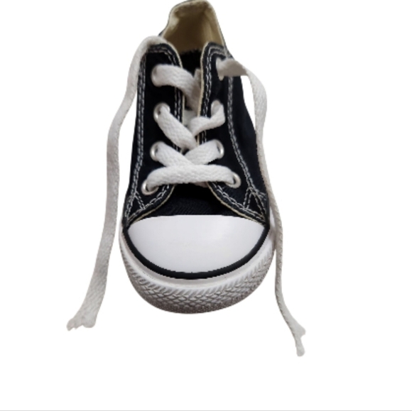 Converse Chuck‎ Taylor All Star Canvas Baby Low Top Sneakers Toddlers Shoes - Picture 2 of 12